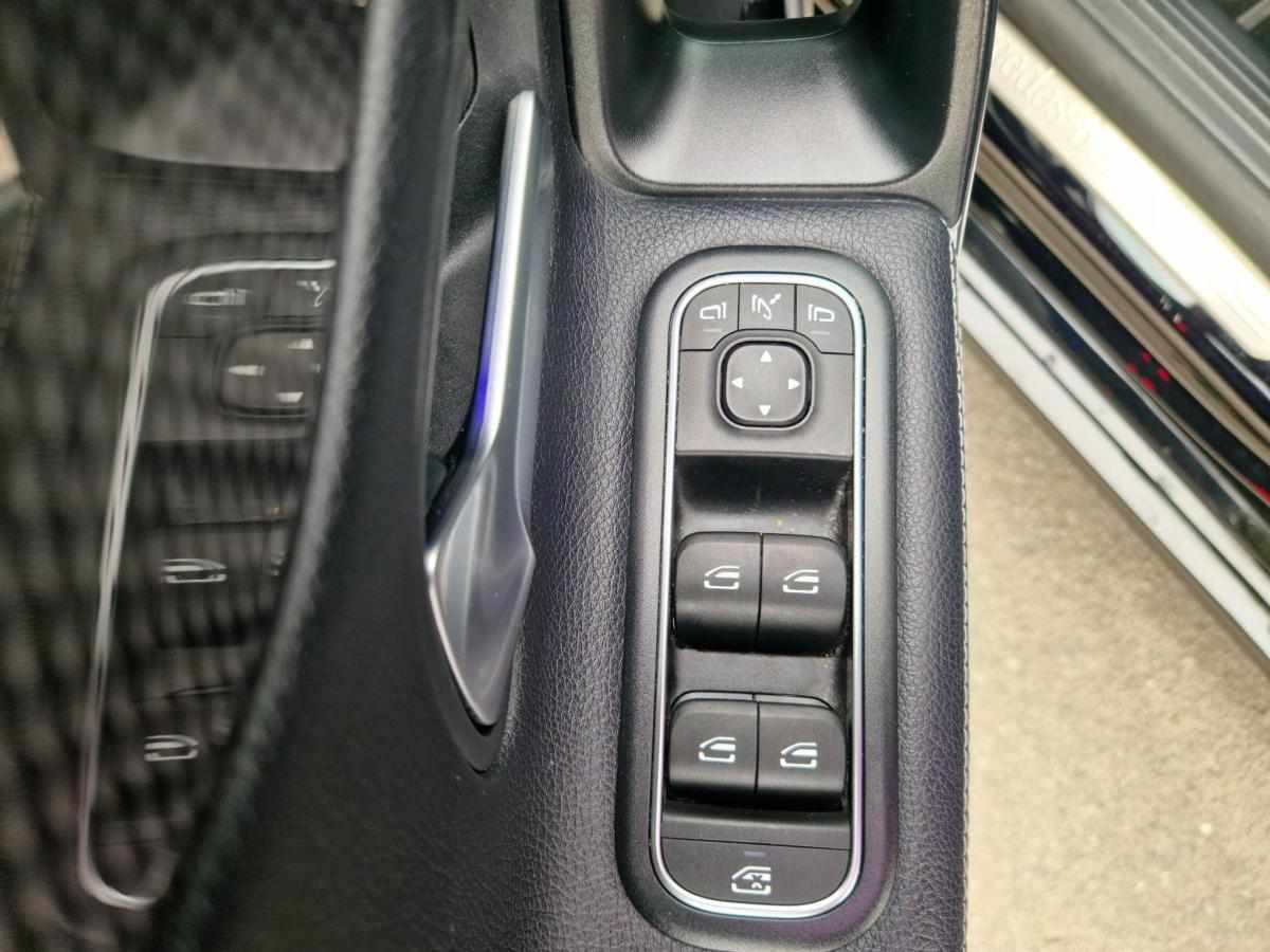 mercedes-benz-cla-250e-2023-gasolina-1332cc
