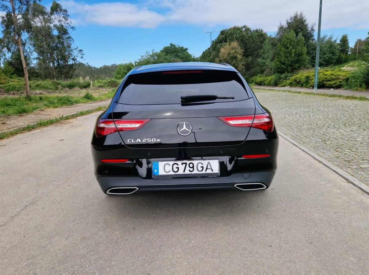 mercedes-benz-cla-250e-2023-gasolina-1332cc