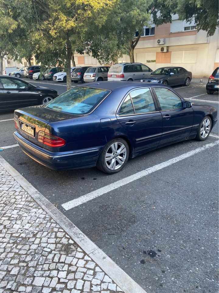 mercedes-benz-classe-e-e-270-cdi-2000-diesel-2685cc