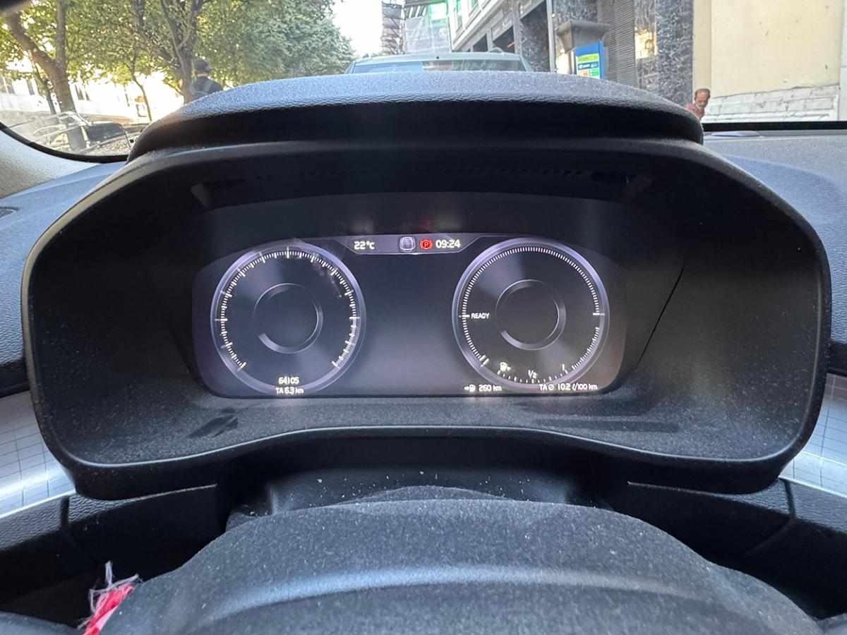 volvo-xc40-recharge-t4-phev-2022-gasolina-1477cc