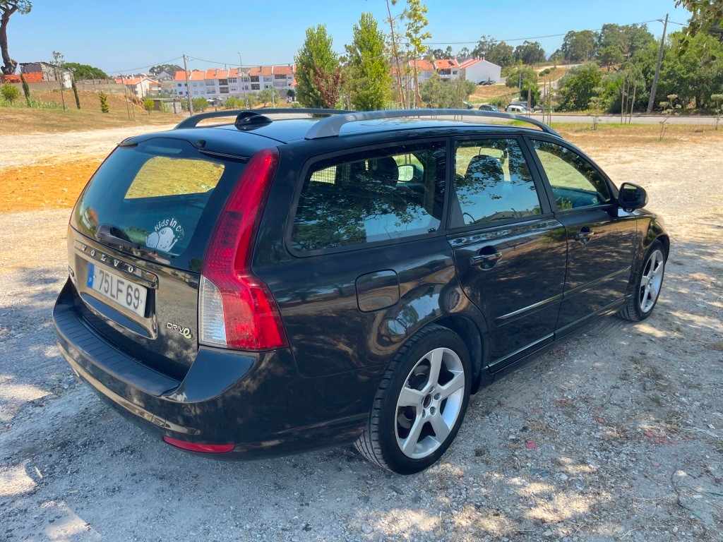 volvo-v50-1-6-drive-2011-diesel-1560cc