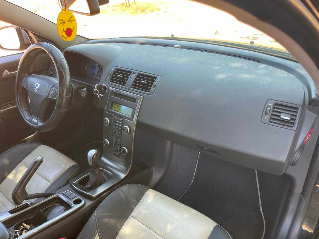 volvo-v50-1-6-drive-2011-diesel-1560cc