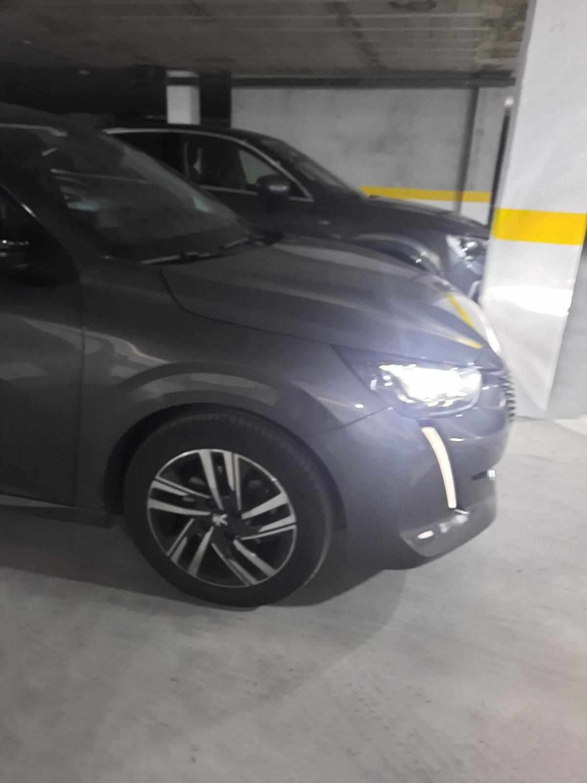 peugeot-208-1-2-puretech-2023-gasolina-1199cc