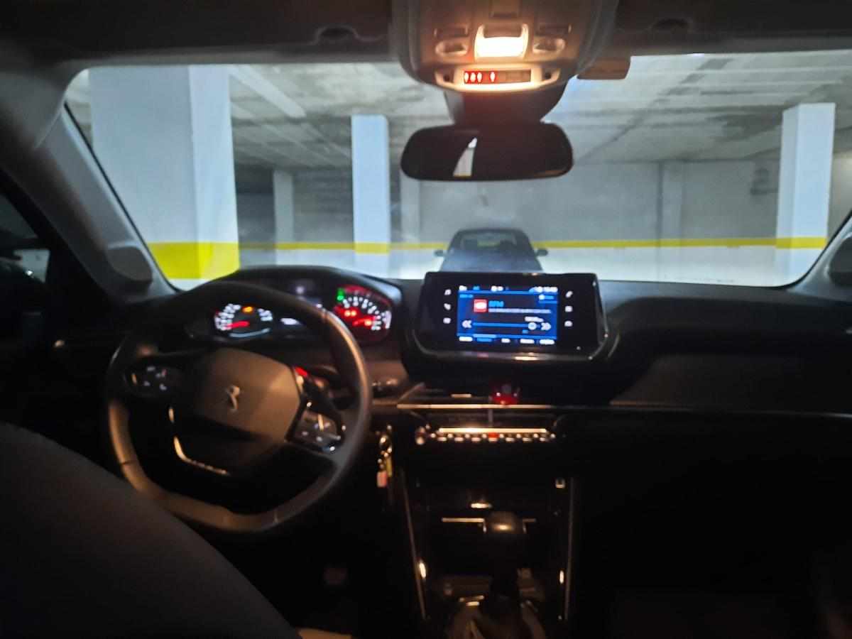 peugeot-208-1-2-puretech-2023-gasolina-1199cc
