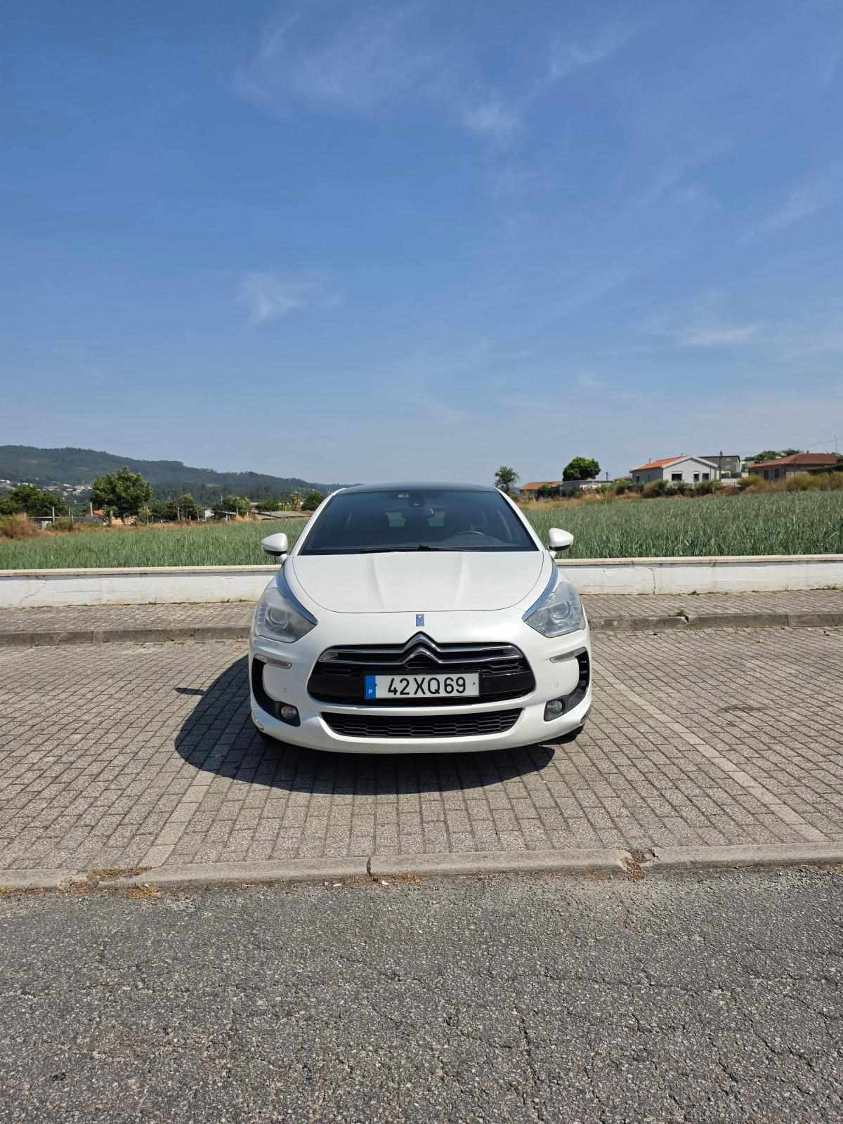 citroen-ds5-1-6-bluehdi-2014-diesel-1560cc