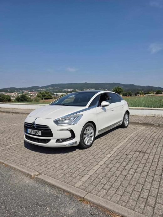 citroen-ds5-1-6-bluehdi-2014-diesel-1560cc