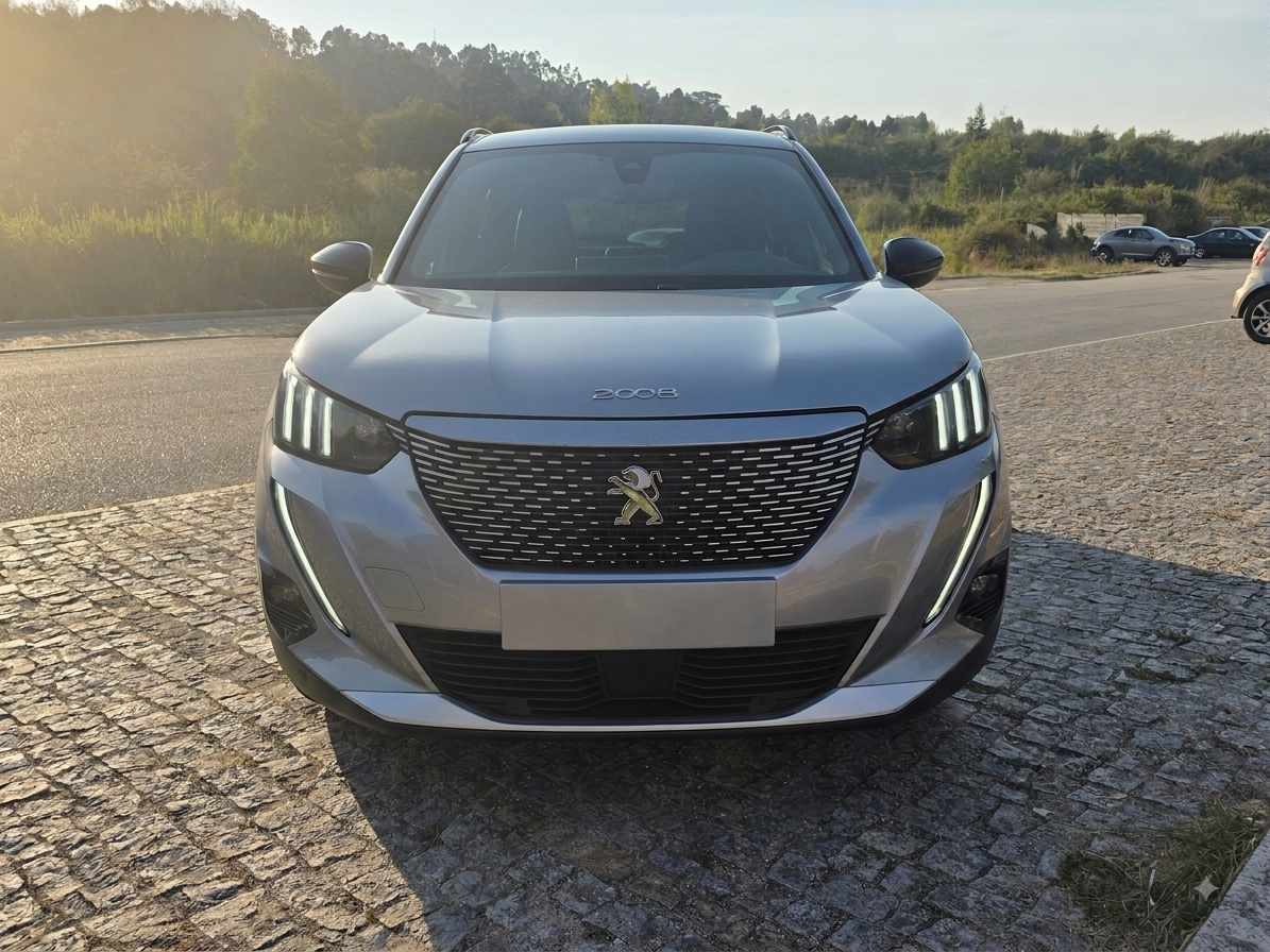peugeot-e-2008-gt-ev-50kwh-2021-eletrico