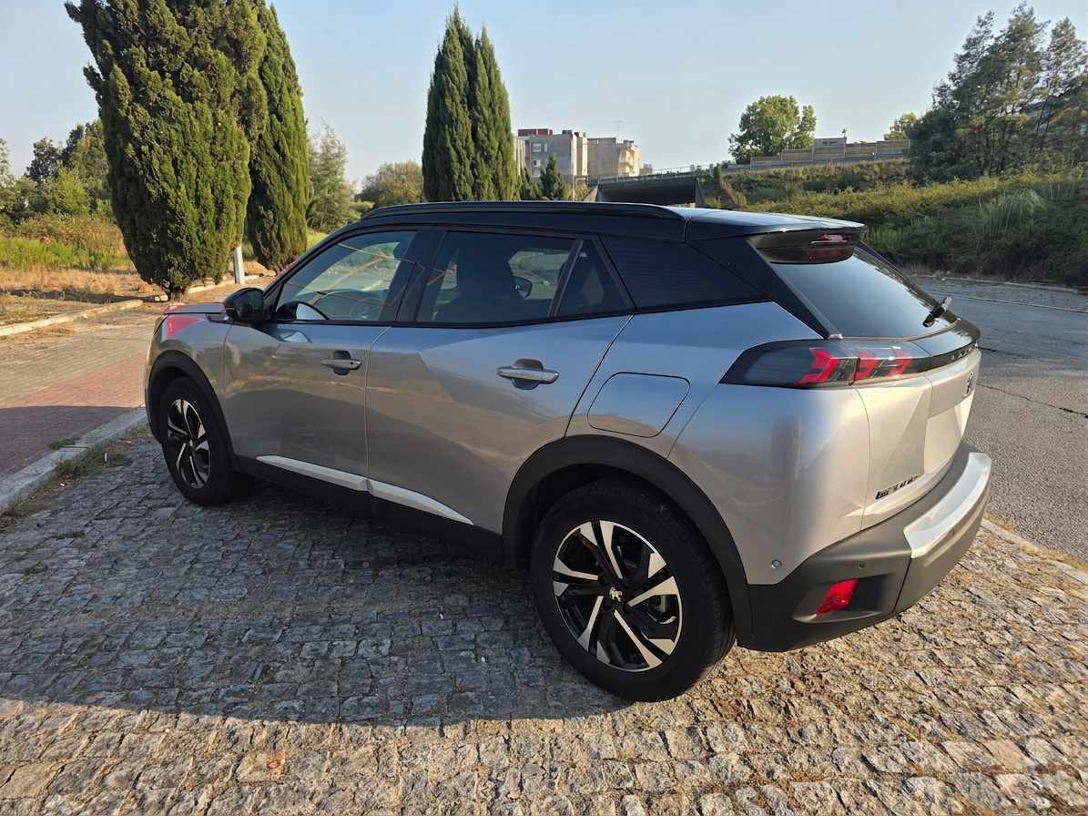 peugeot-e-2008-gt-ev-50kwh-2021-eletrico