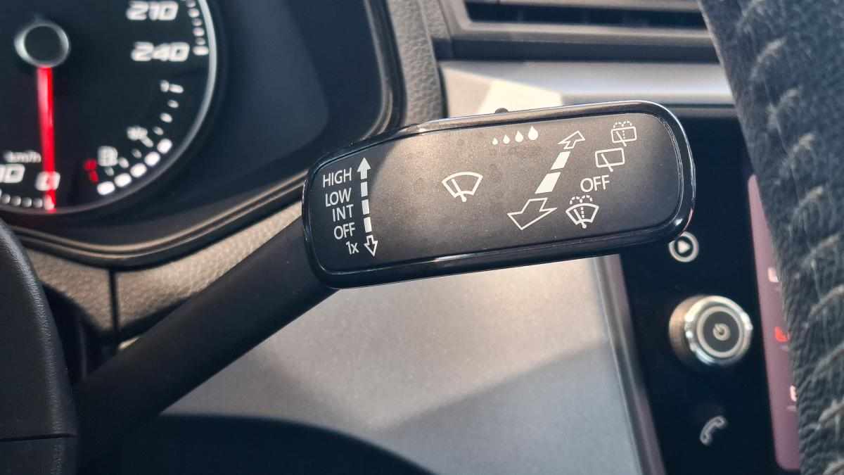 seat-arona-1-0-tsi-2021-gasolina-999cc