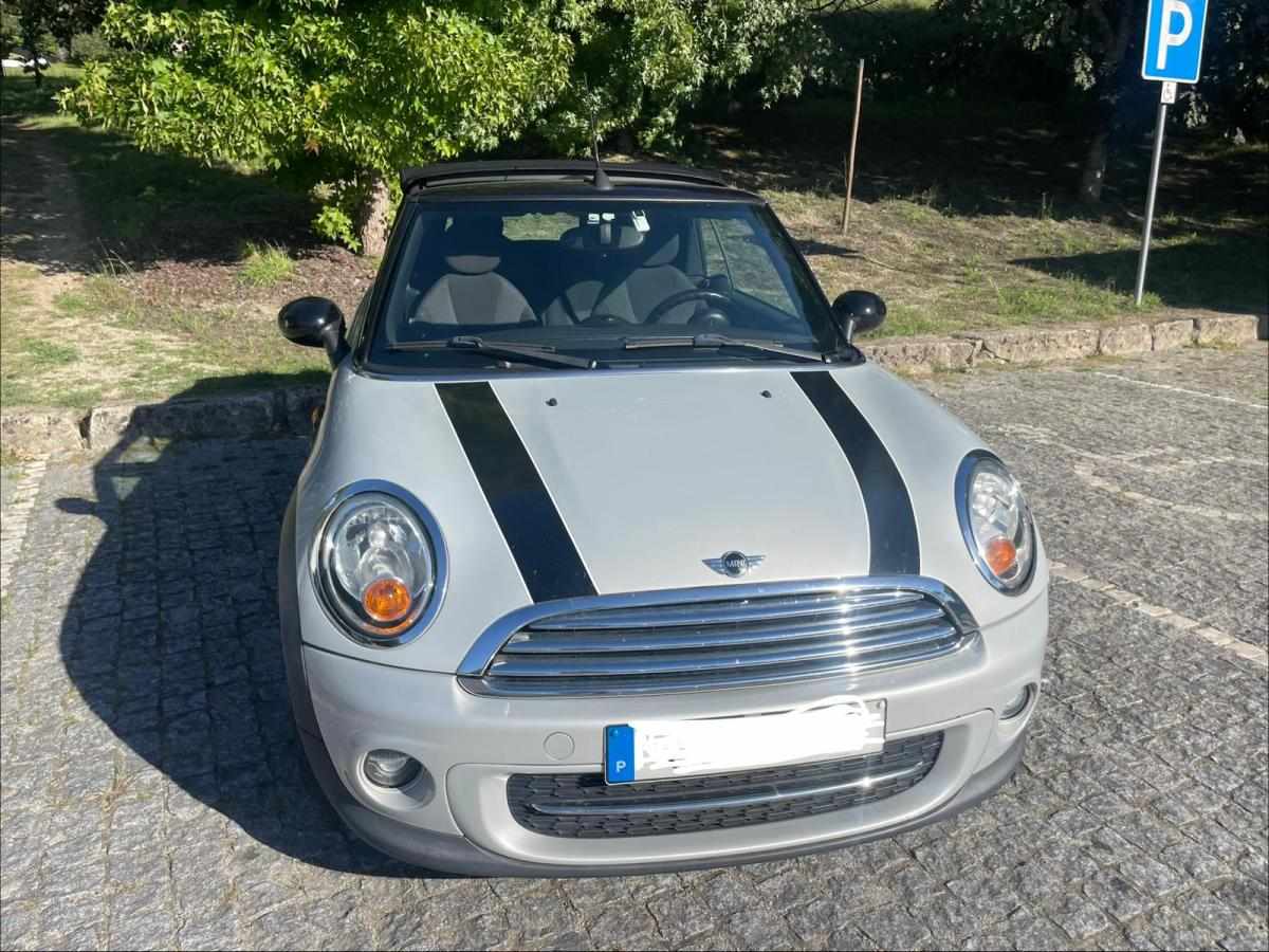 mini-cabrio-d-2-0-2011-diesel-1598cc