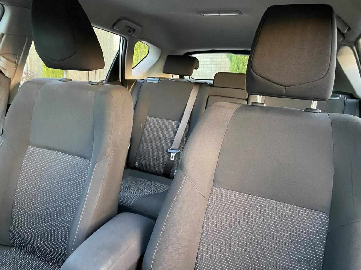 toyota-auris-1-8hsd-2014-hibrido-1800cc