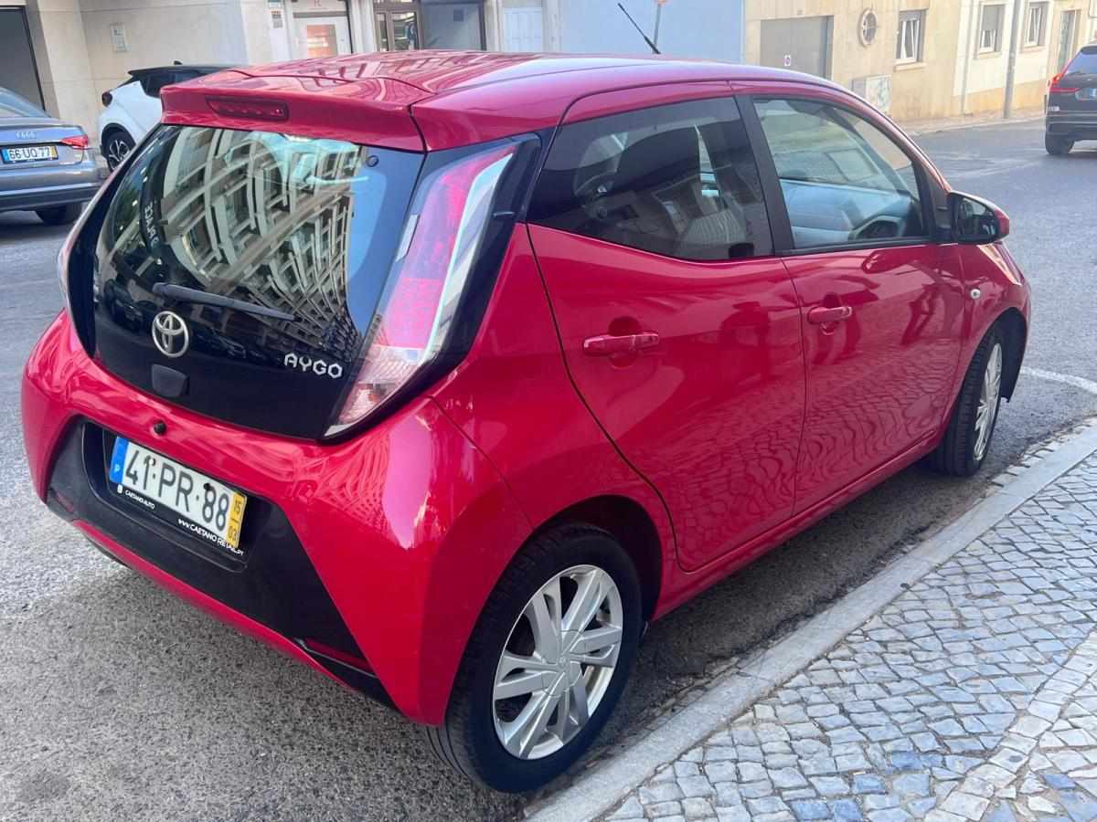 toyota-aygo-1-0-vvt-i-2015-gasolina-998cc