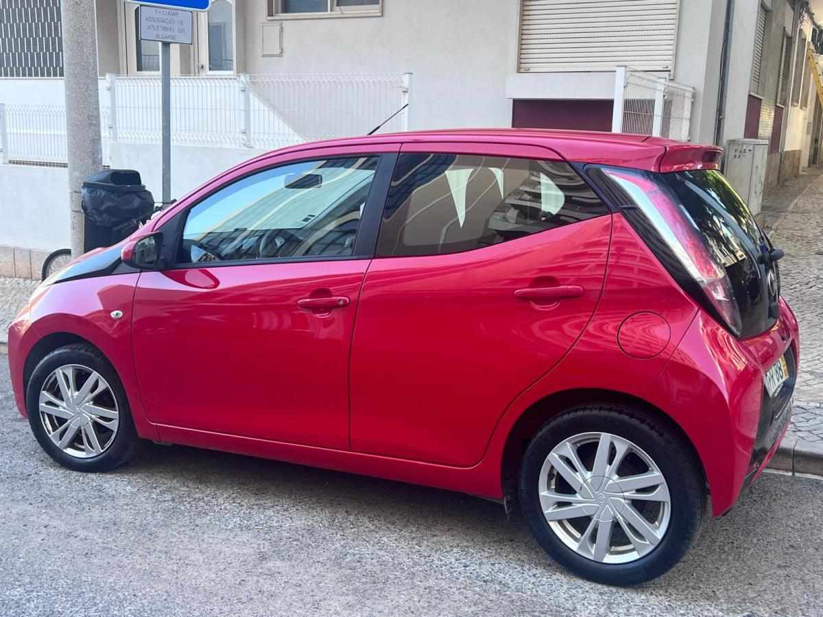 toyota-aygo-1-0-vvt-i-2015-gasolina-998cc