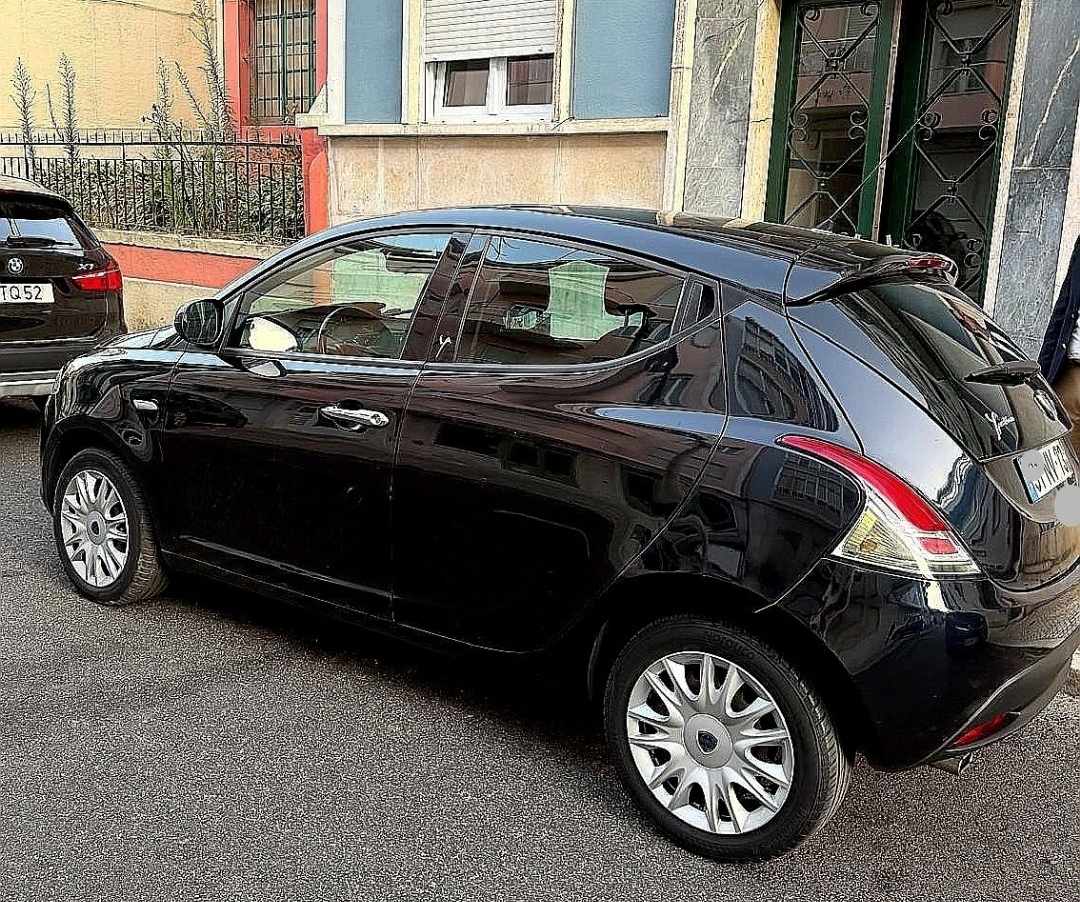 lancia-ypsilon-1-2-95cv-2013-diesel-1248cc