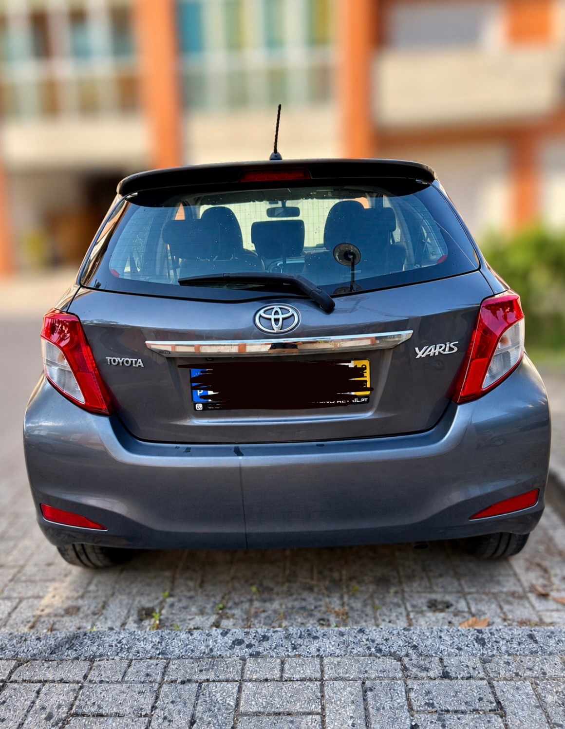 toyota-yaris-1-4-d-4d-2012-diesel-1364cc