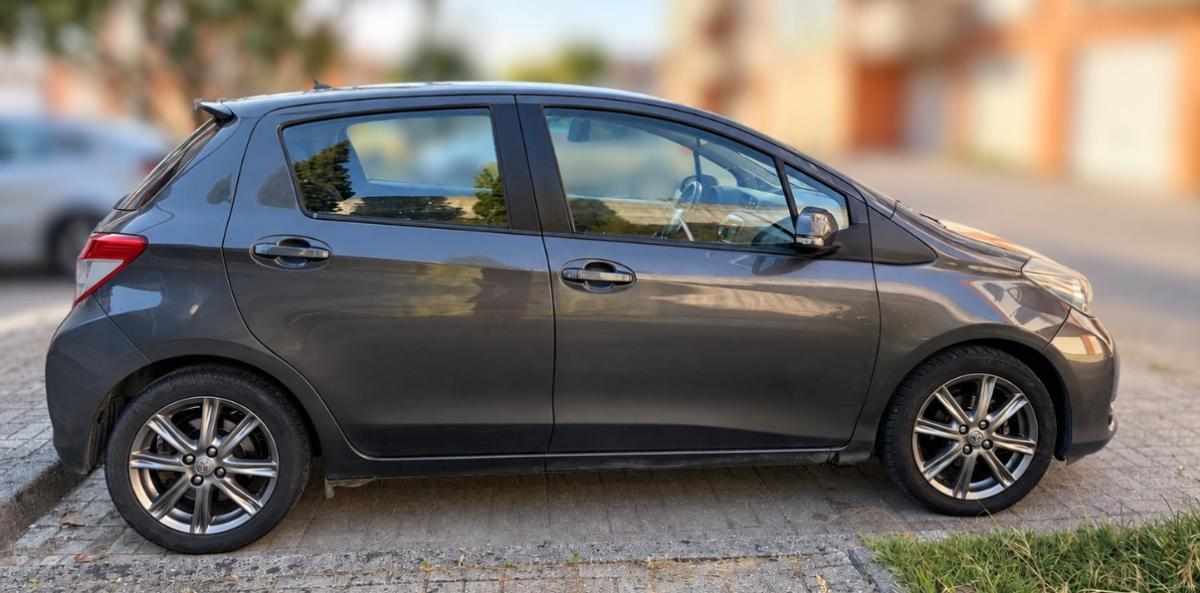 toyota-yaris-1-4-d-4d-2012-diesel-1364cc