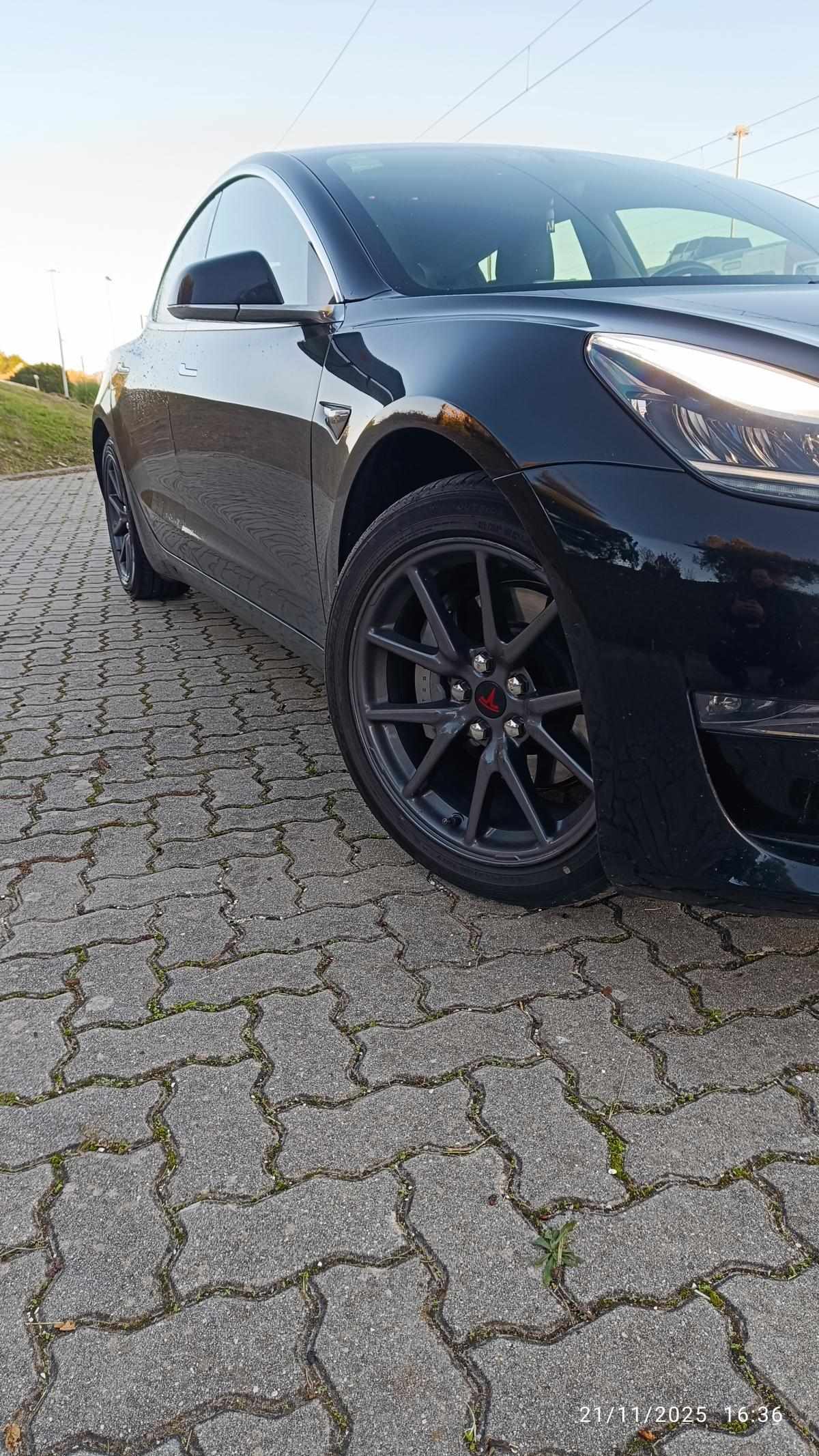 tesla-model-3-performance-2019-eletrico