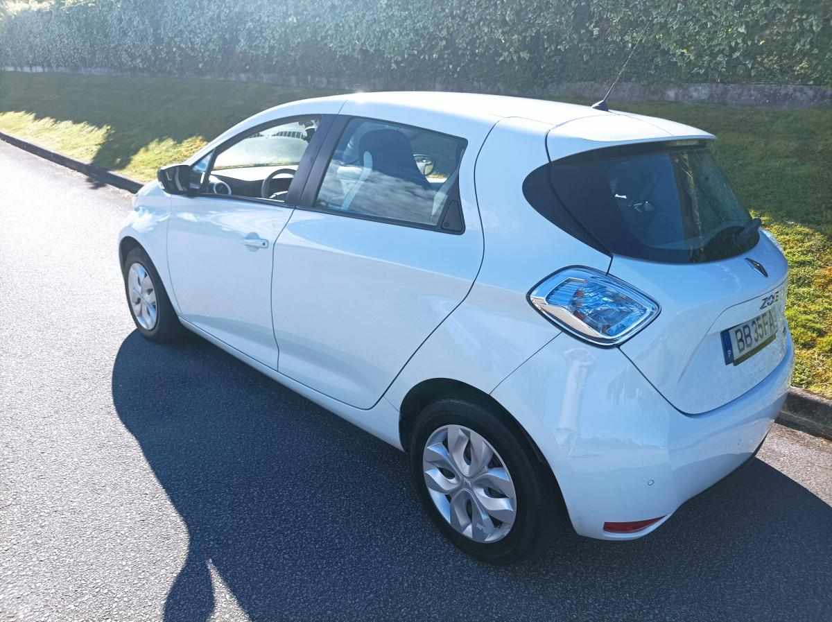 renault-zoe-r90-41-kwh-2019-eletrico