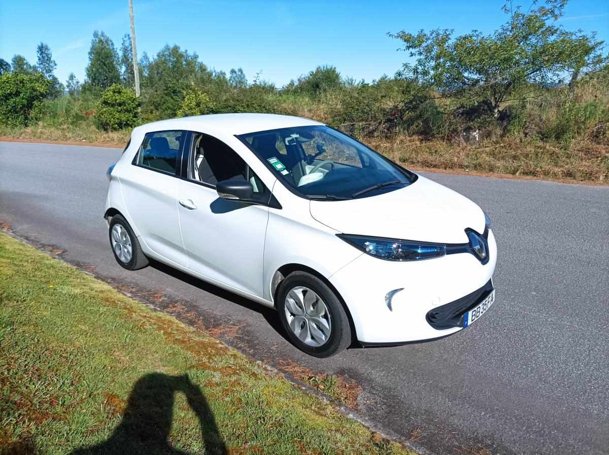 renault-zoe-r90-41-kwh-2019-eletrico