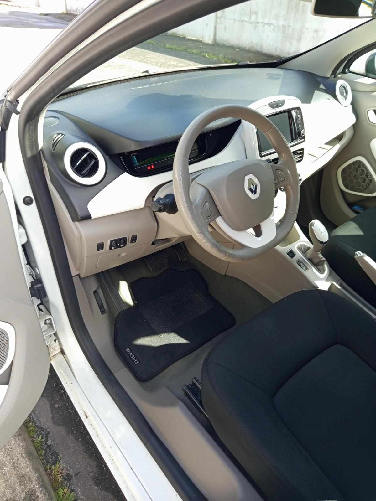renault-zoe-r90-41-kwh-2019-eletrico