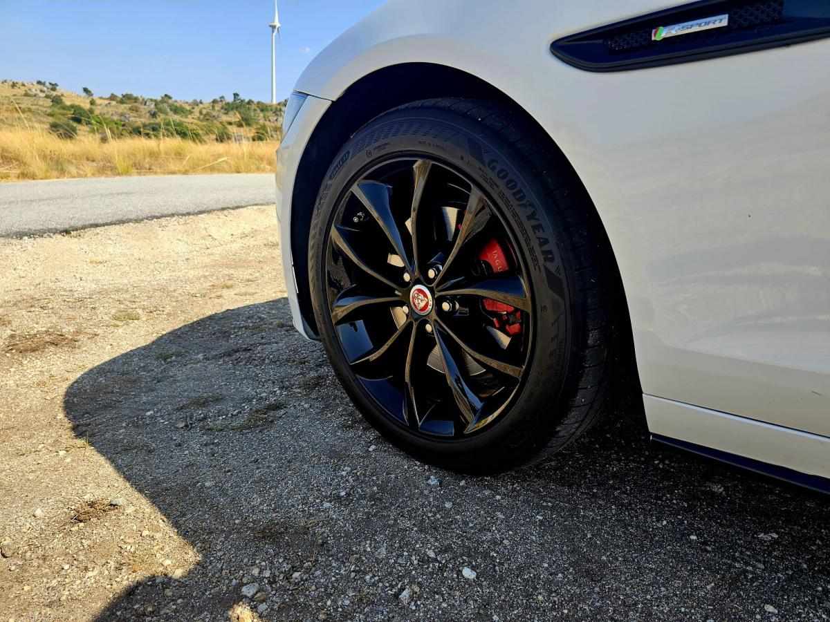 jaguar-xf-20d-2016-diesel-1999cc