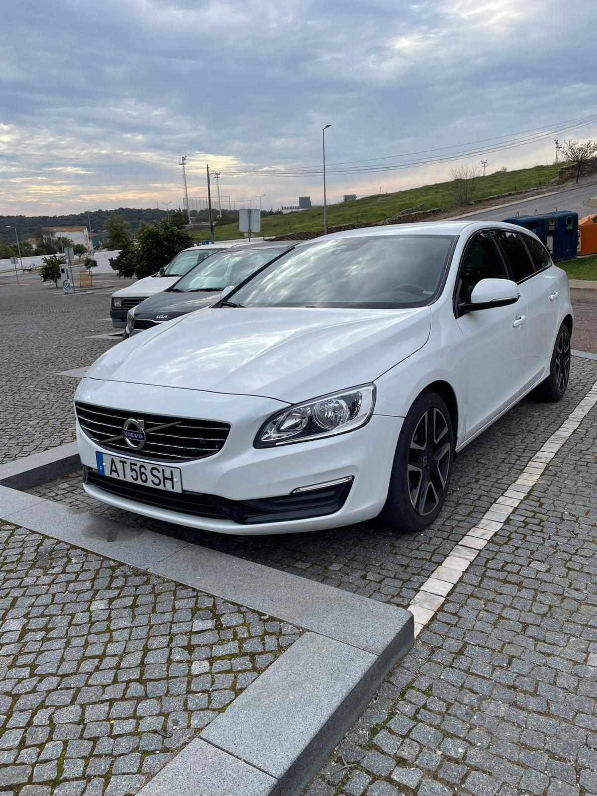volvo-v60-d3-2-0-2018-diesel-1969cc