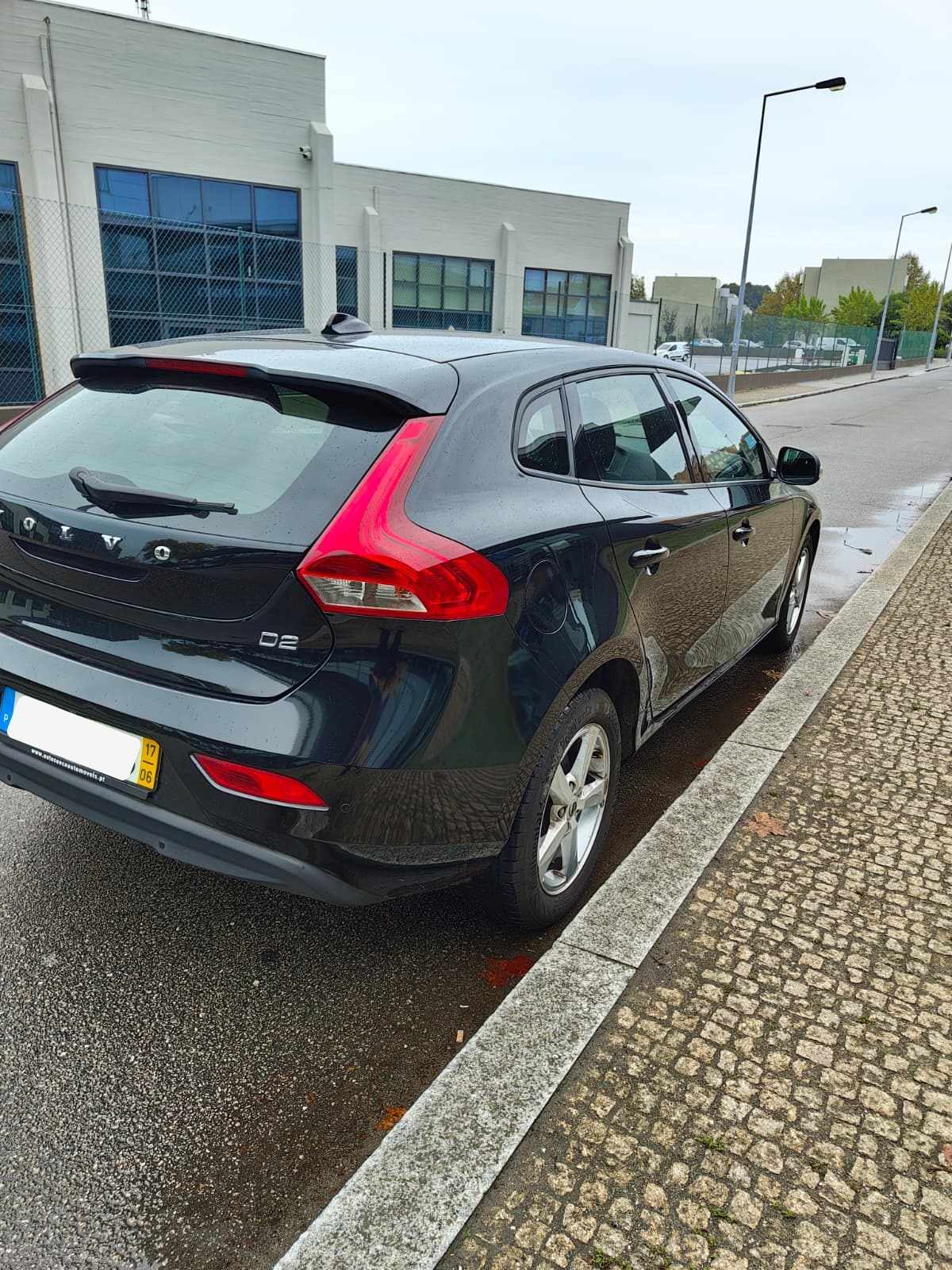 volvo-v40-d2-2017-diesel-1969cc