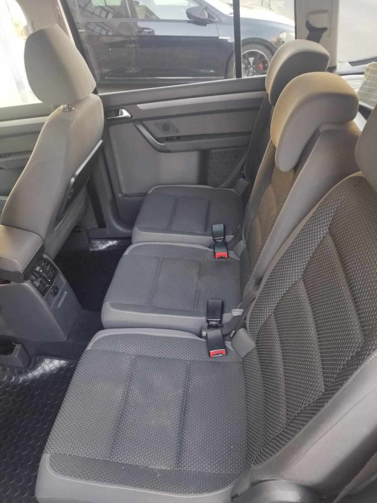 volkswagen-touran-1-6-tdi-2011-diesel-1598cc