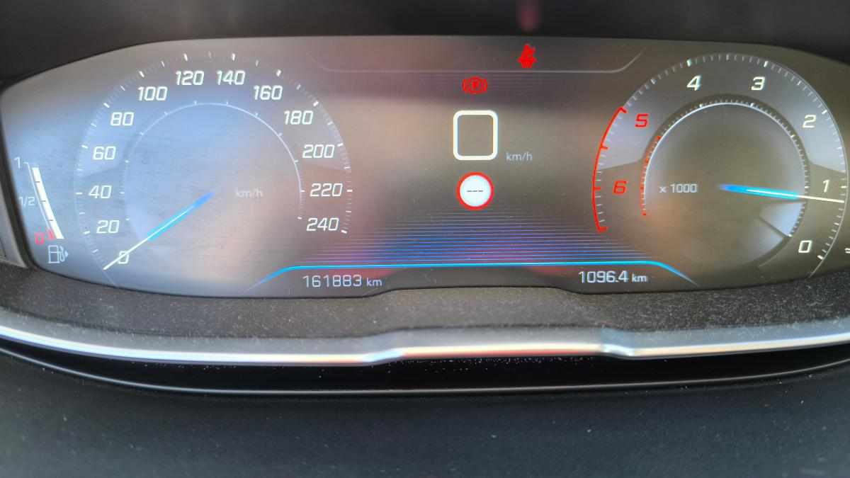 peugeot-3008-1-5-bluehdi-2018-diesel-1499cc