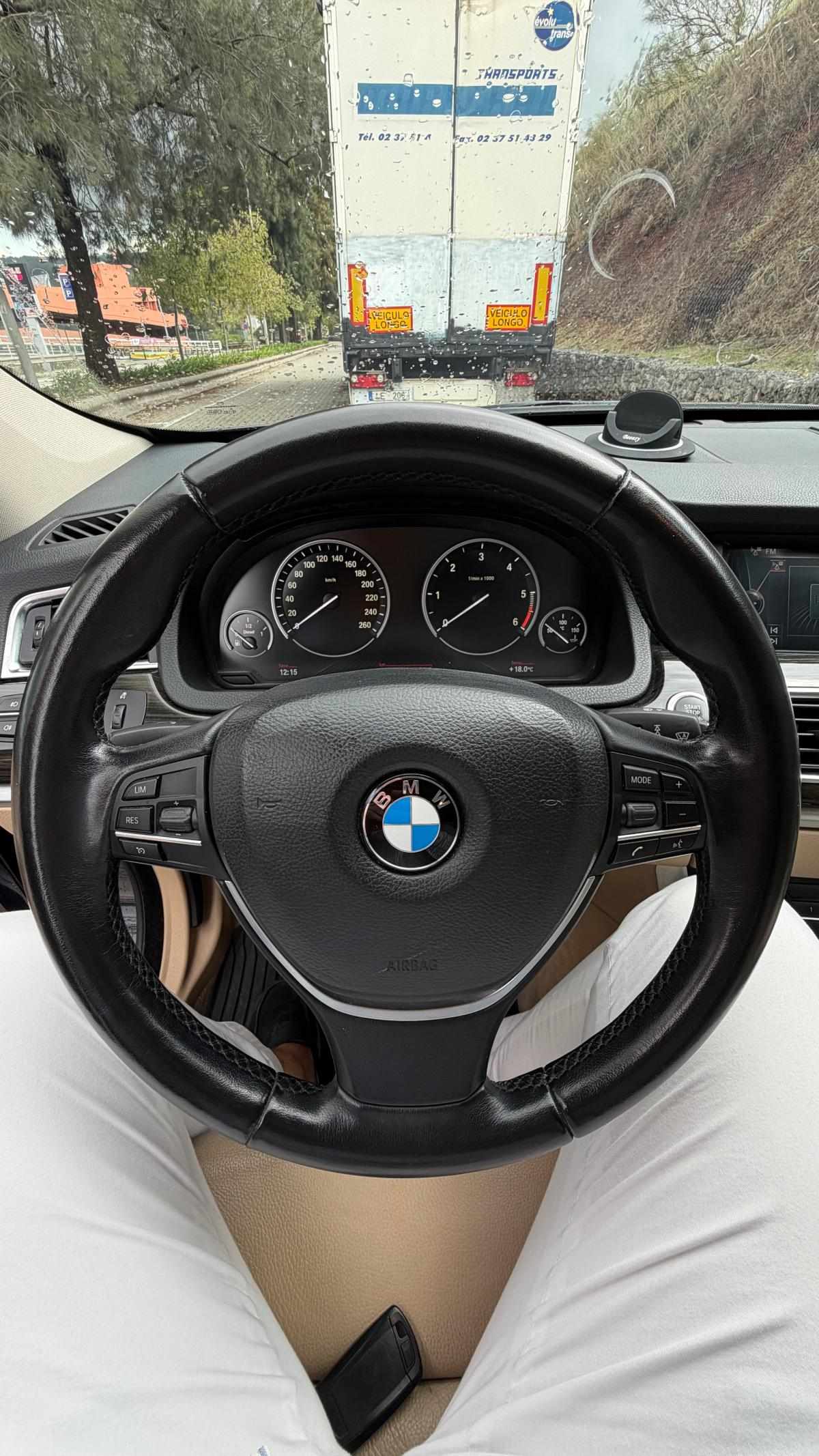 bmw-serie-5-520d-2014-diesel-1995cc