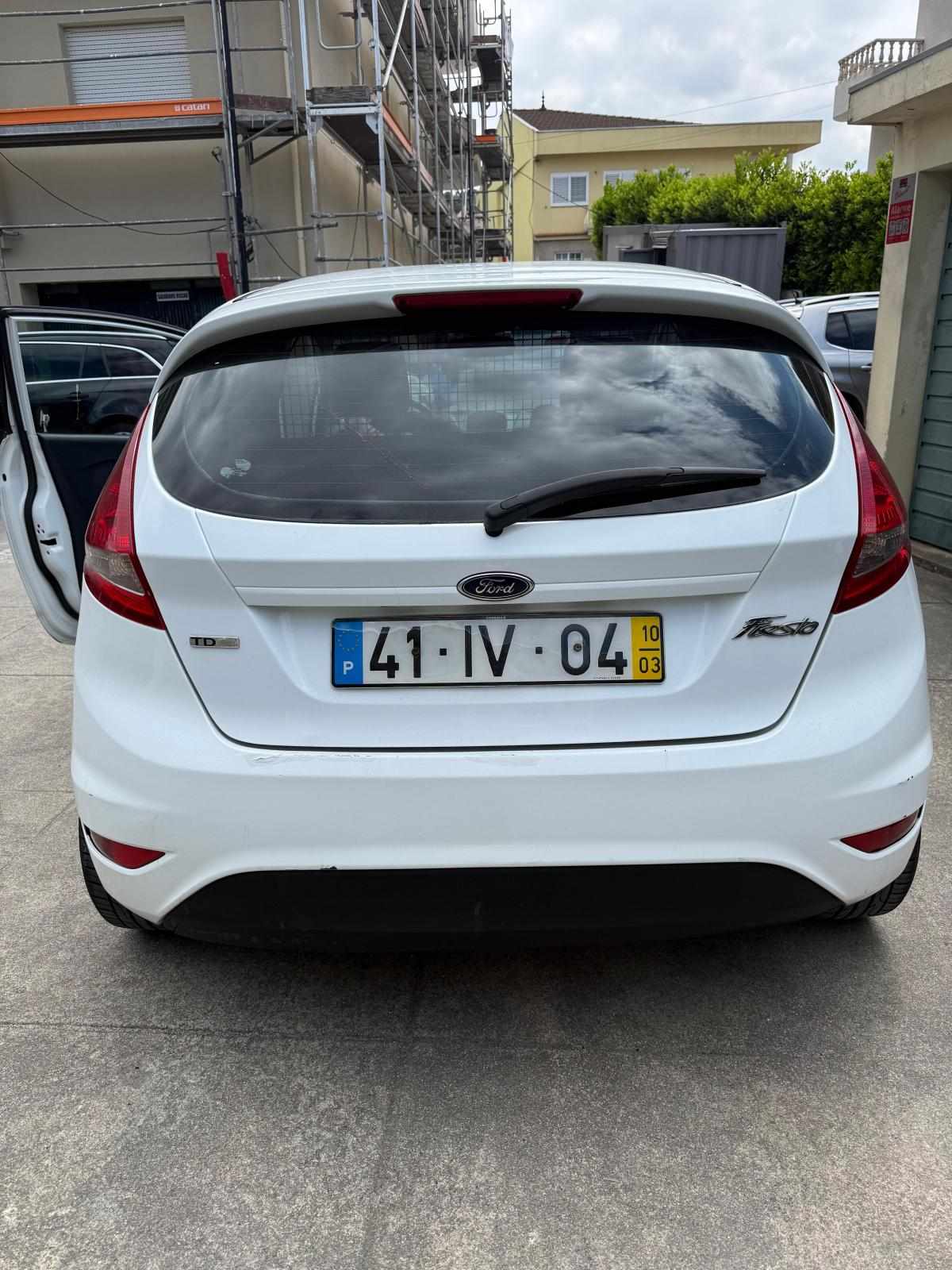 ford-fiesta-1-4-68cv-2010-diesel-1399cc