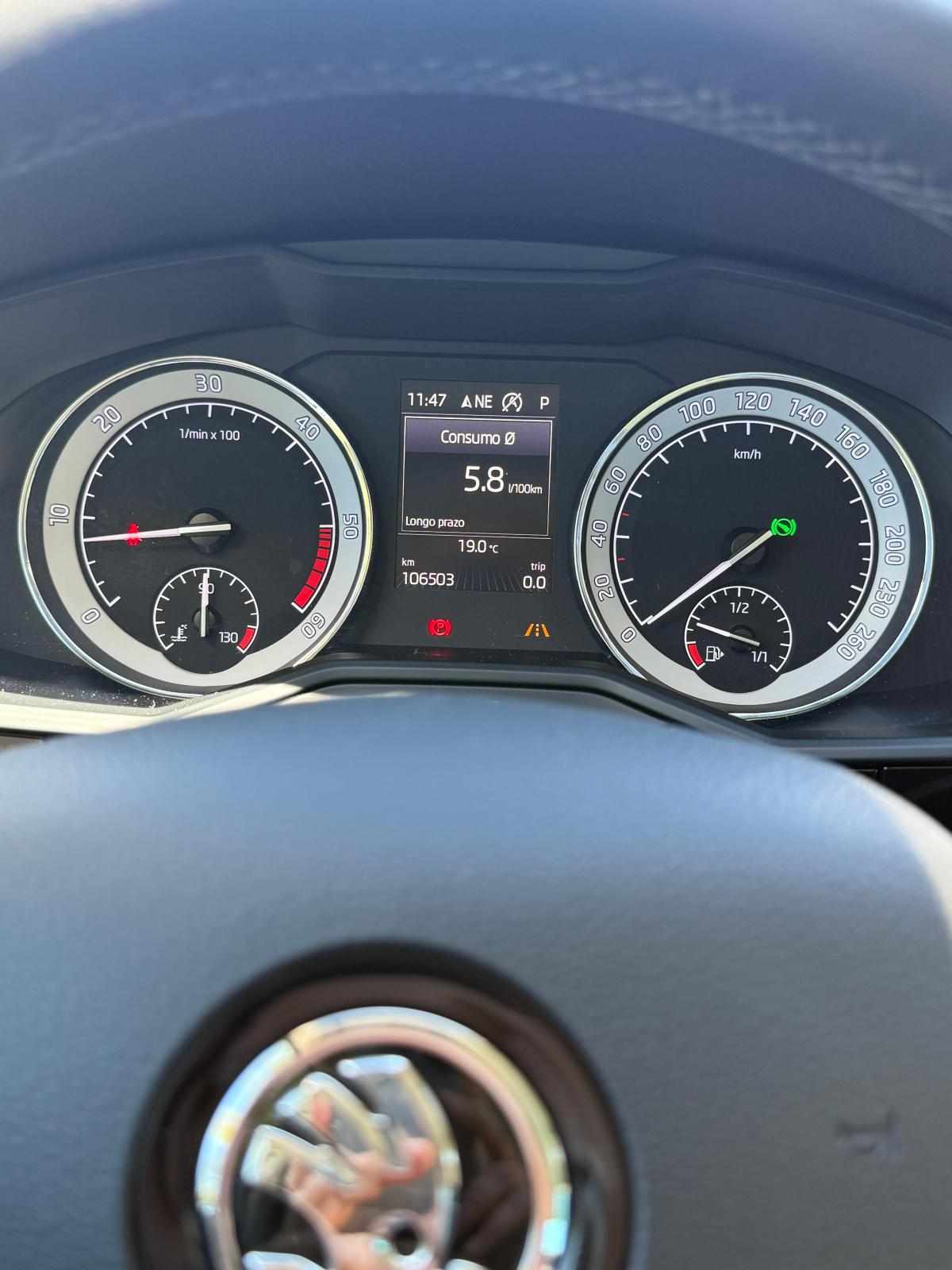 skoda-superb-2-0-tdi-2017-diesel-1968cc