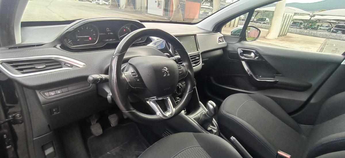 peugeot-208-1-2-vti-2017-gasolina-1199cc