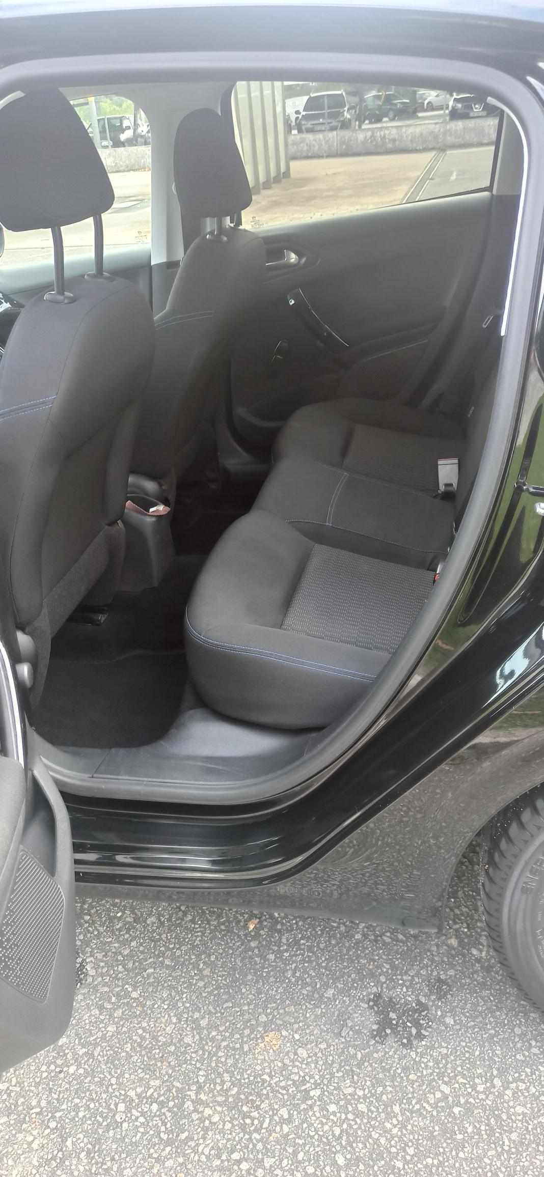 peugeot-208-1-2-vti-2017-gasolina-1199cc