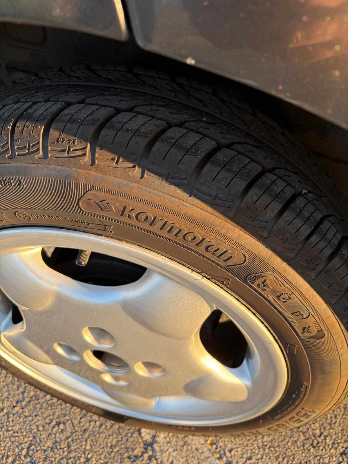 peugeot-107-1-0-2006-gasolina-998cc