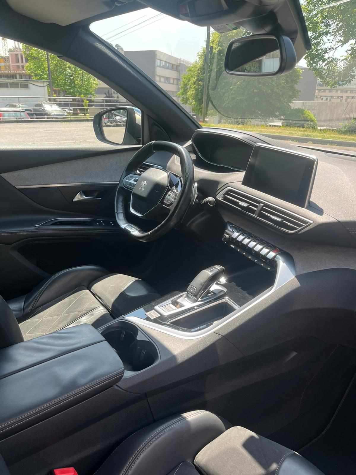 peugeot-5008-2-0-bluehdi-2018-diesel-1997cc
