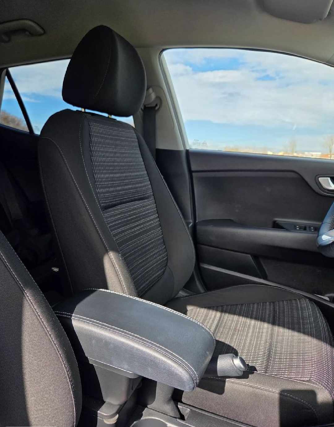 kia-stonic-1-0-t-gdi-2025-gasolina-998cc