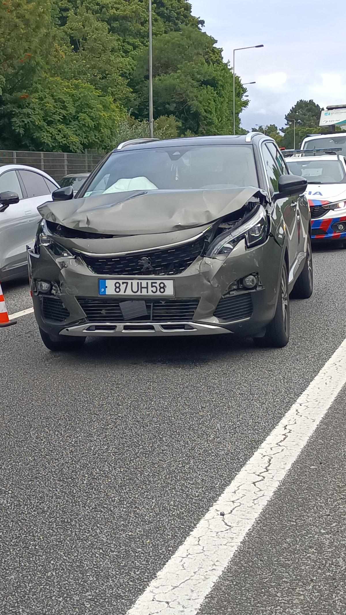 peugeot-5008-2-0-bluehdi-2018-diesel-1997cc