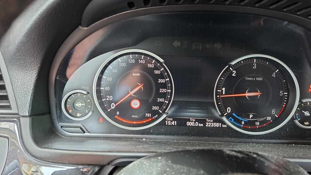 bmw-serie-5-520d-touring-2015-diesel-1995cc
