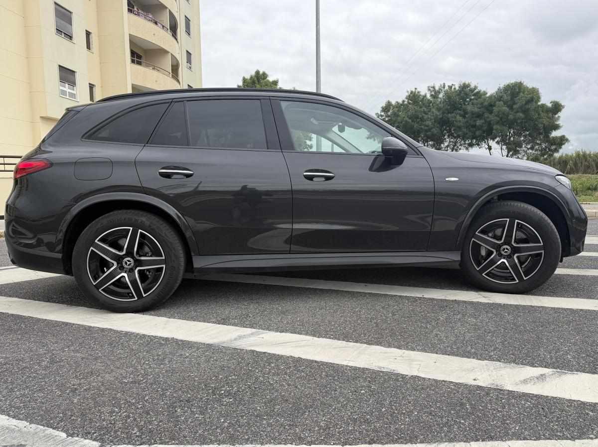 mercedes-benz-glc-300-de-4matic-2025-diesel-1993cc