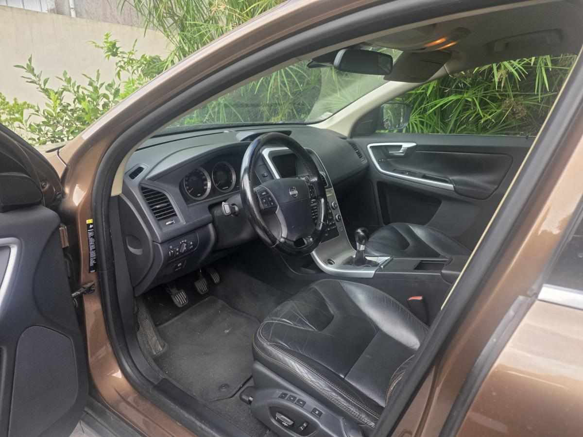 volvo-xc60-2-4d-2009-diesel-2400cc
