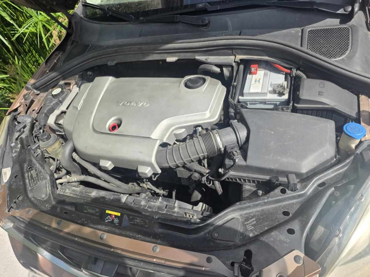 volvo-xc60-2-4d-2009-diesel-2400cc