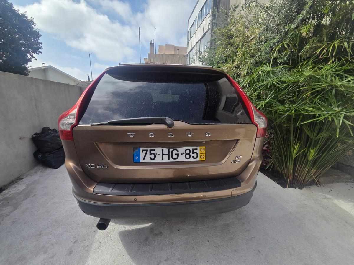 volvo-xc60-2-4d-2009-diesel-2400cc