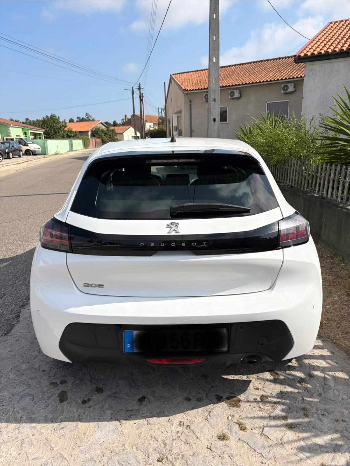 peugeot-208-1-2-puretech-2022-gasolina-1199cc