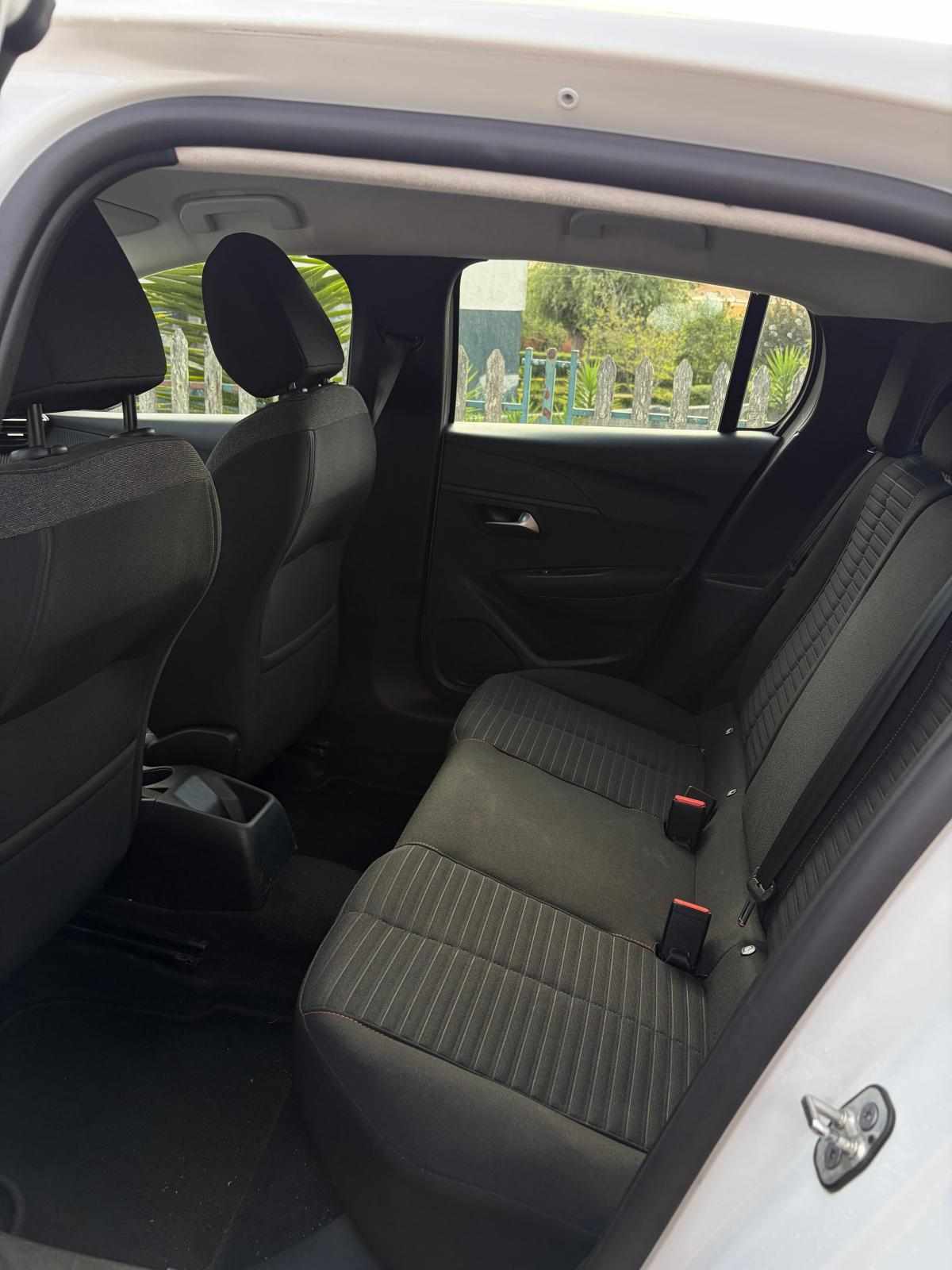 peugeot-208-1-2-puretech-2022-gasolina-1199cc