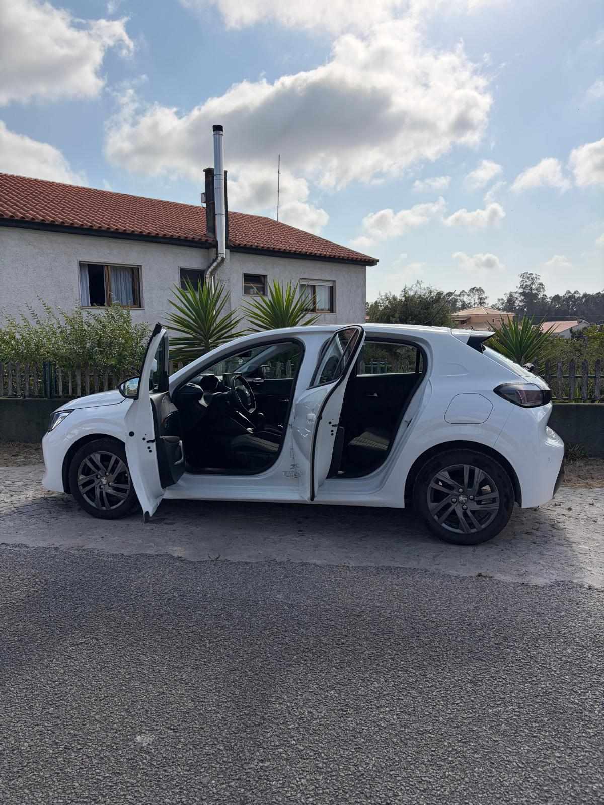 peugeot-208-1-2-puretech-2022-gasolina-1199cc