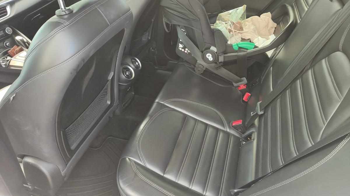alfa-romeo-stelvio-2-2-jtdm-q4-2017-diesel-2143cc