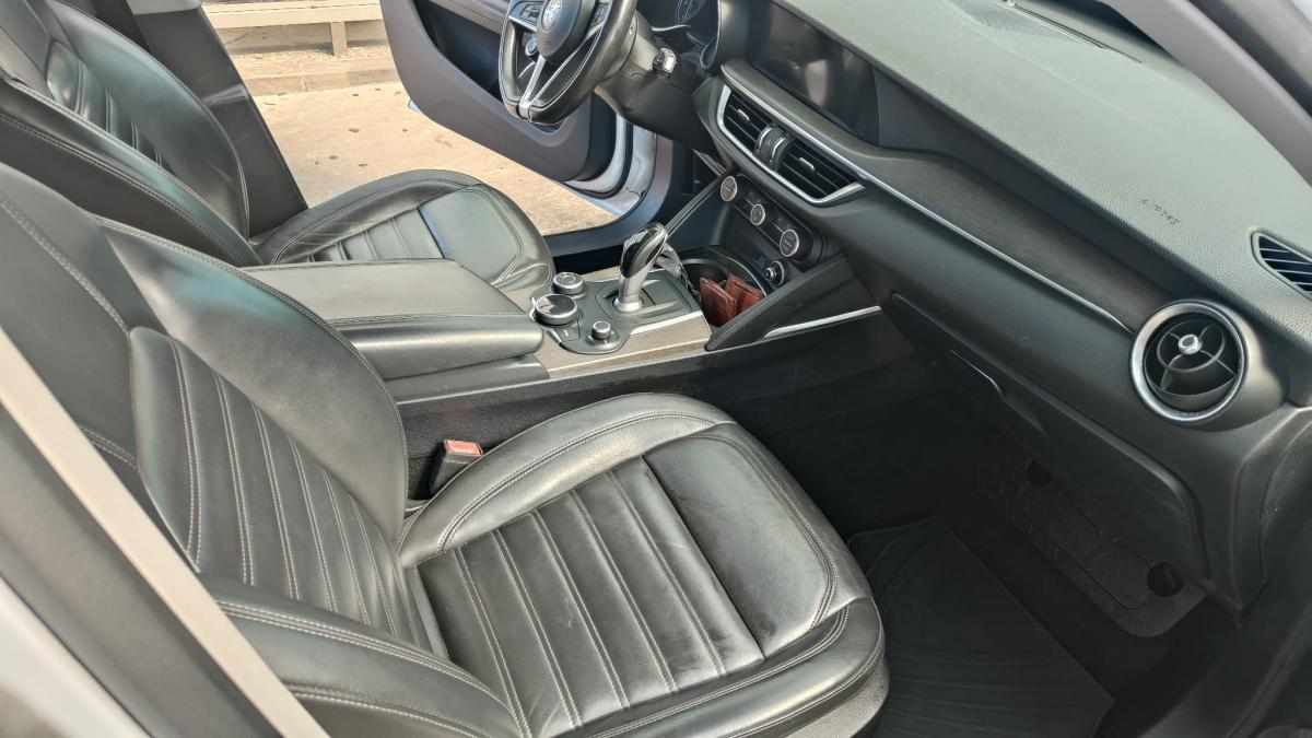 alfa-romeo-stelvio-2-2-jtdm-q4-2017-diesel-2143cc