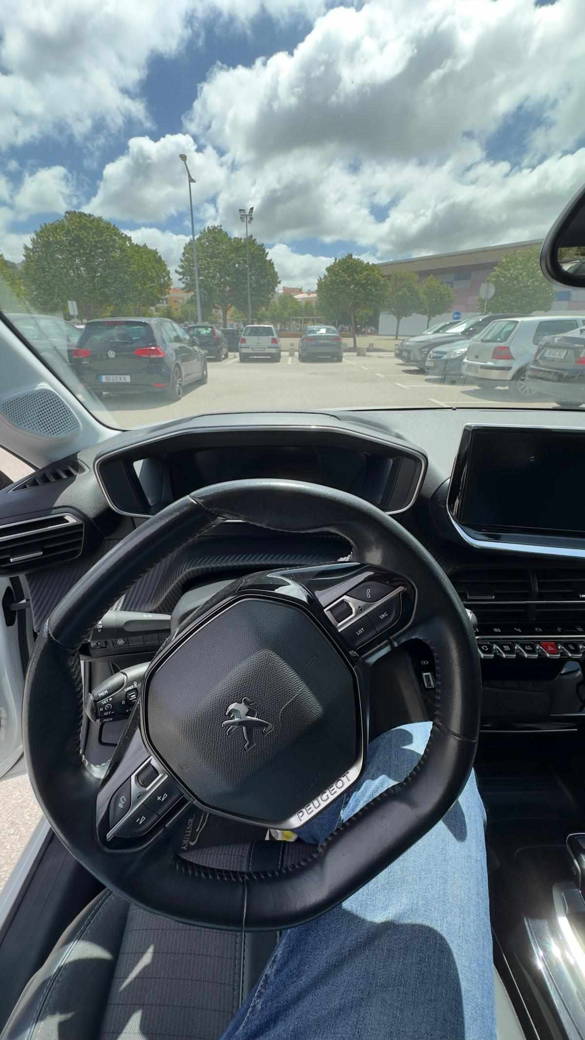peugeot-e-208-ev-50-kwh-2020-eletrico