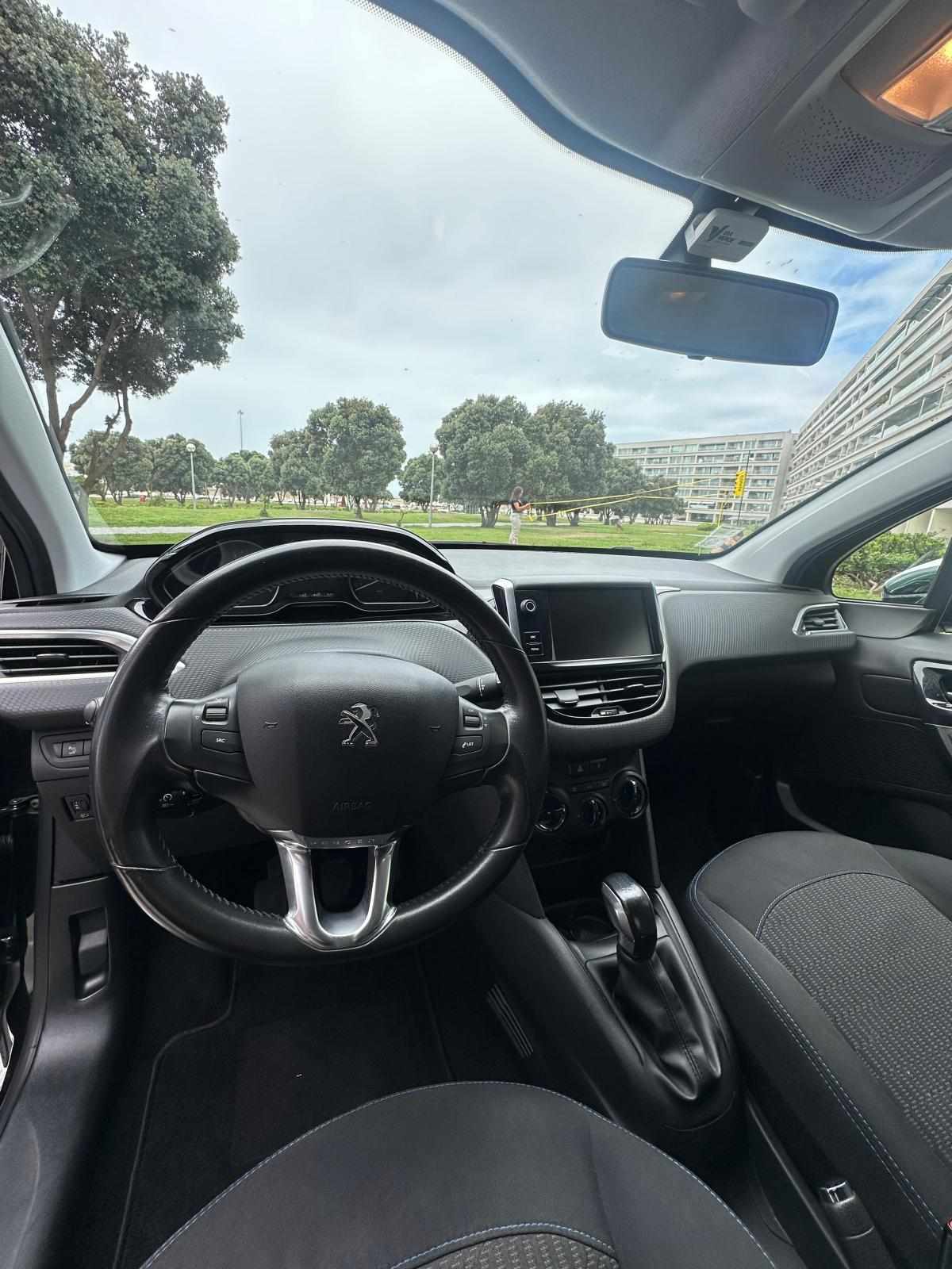 peugeot-208-1-2-vti-2017-gasolina-1199cc